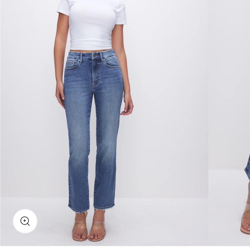 Good American Blue Straight Leg always fits denim Jeans
